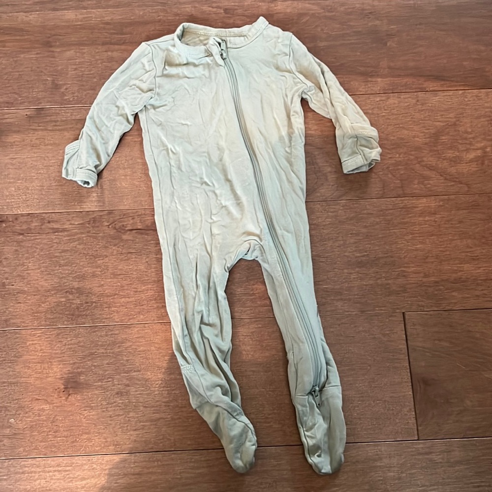 Kyte baby zippered footie